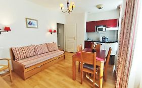 La Cardabelle, T2, centre Luchon, wifi, casier à ski, ascenseur, 4 personnes